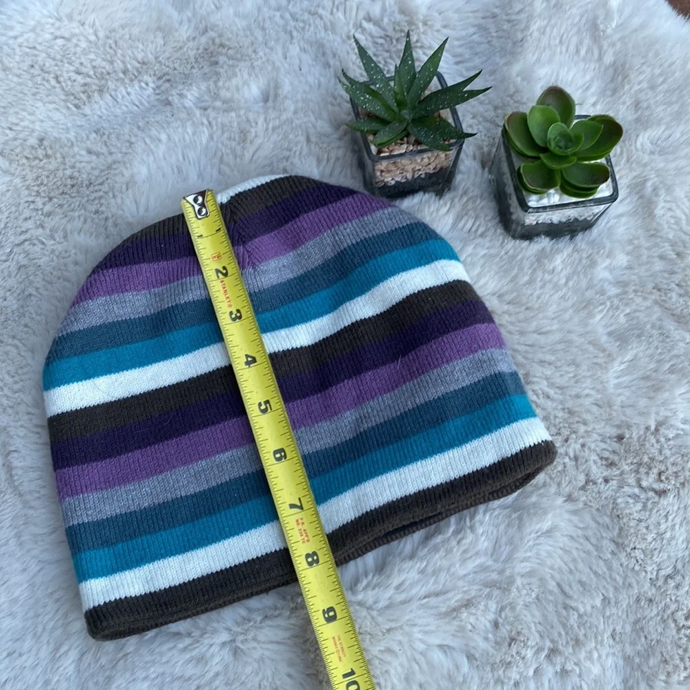 Women's Carhartt Purple Brown Striped Beanie Hat With Fleece Lining - Picture 5 of 6